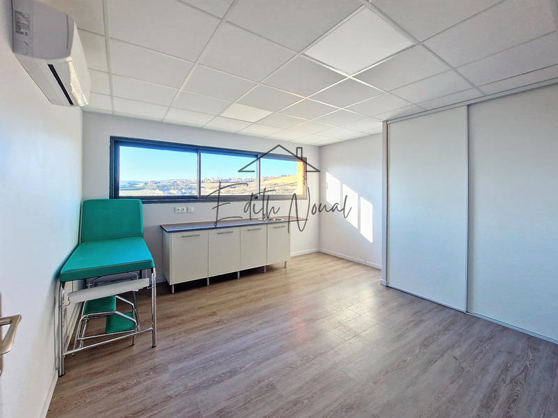 Appartement - 206 m² - 8 pièces