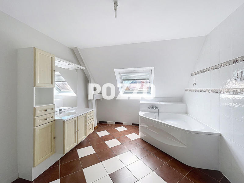 Maison - 136 m² - 5 pièces