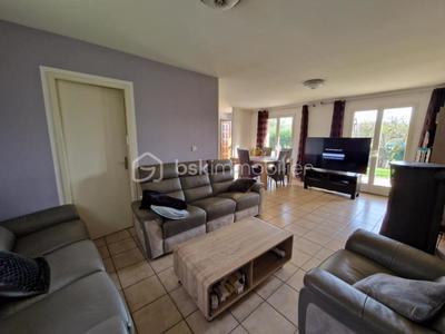 Maison - 95 m² - 5 pièces