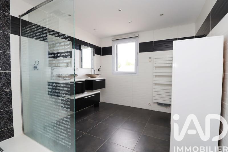 Appartement - 90 m² - 4 pièces