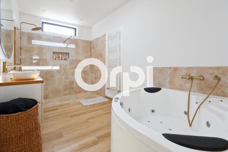 Maison - 147 m² - 5 pièces