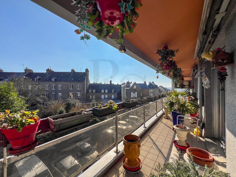 Appartement - 104 m² - 4 pièces