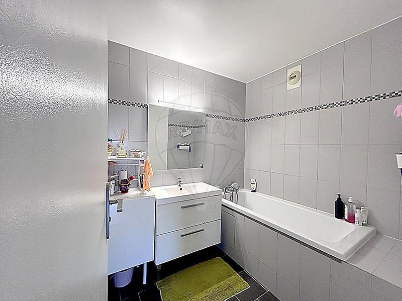 Appartement - 84 m² - 4 pièces