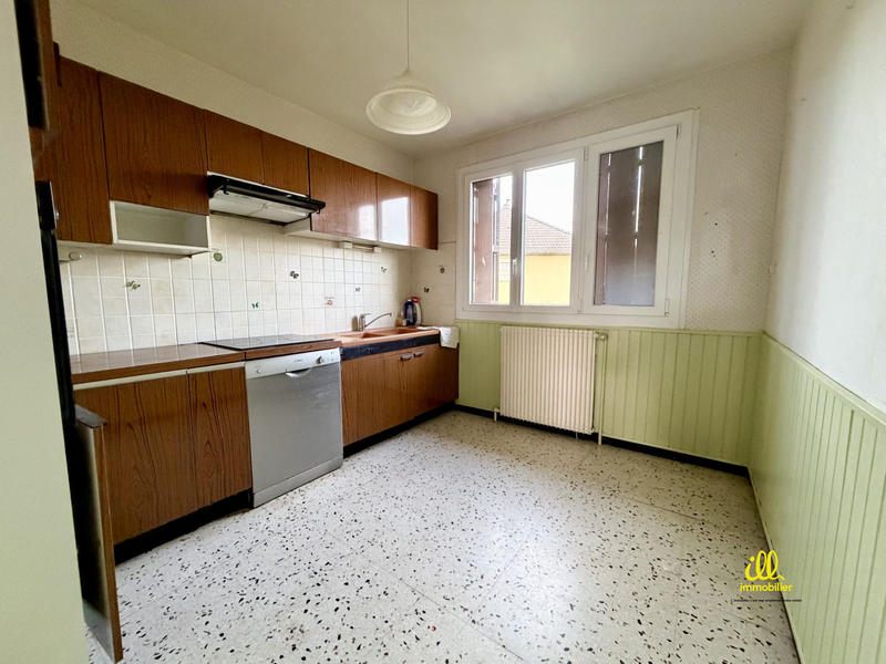 Maison - 140 m² - 6 pièces