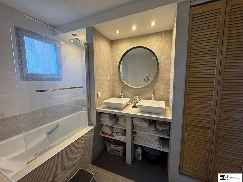 Maison traditionnelle - 157 m² - 4 pièces