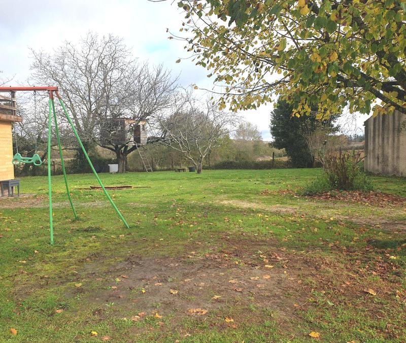 Maison traditionnelle - 166 m² - 7 pièces