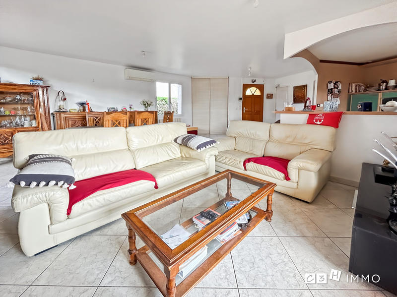 Maison traditionnelle - 92 m² - 4 pièces