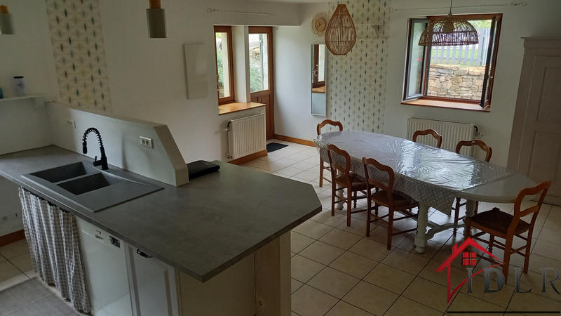 Propriété - 355 m² - 17 pièces