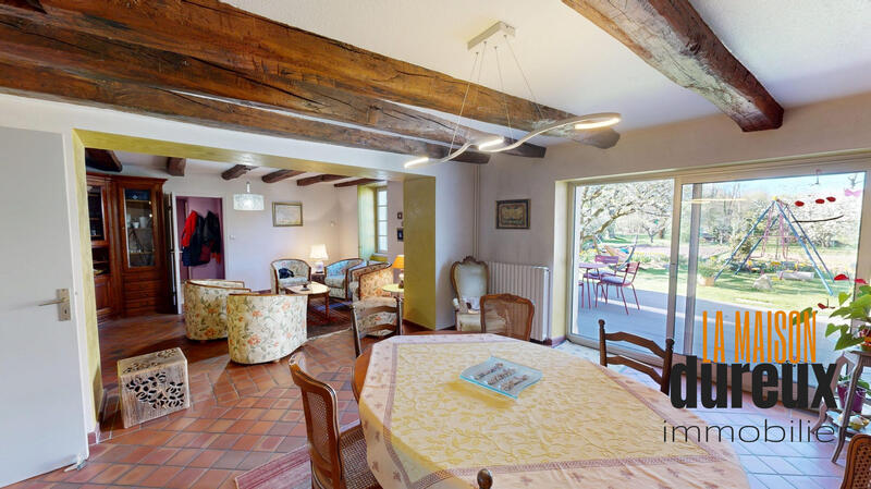 Maison ancienne - 218 m² - 7 pièces