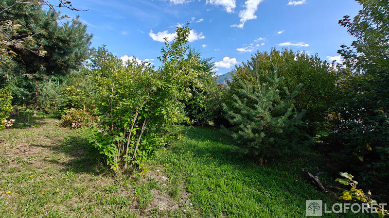 Maison - 202 m² - 9 pièces