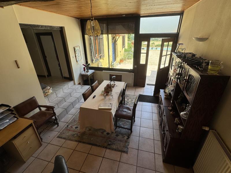 Maison - 177 m² - 7 pièces