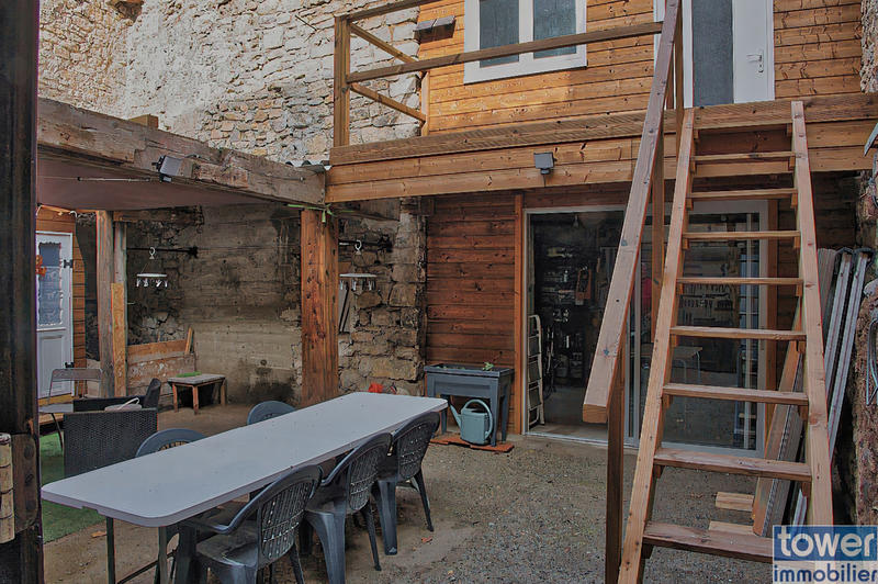 Maison de village - 88 m² - 5 pièces