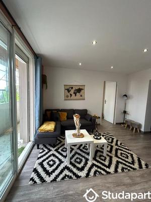 Chambre - 10 m² - 1 pièce