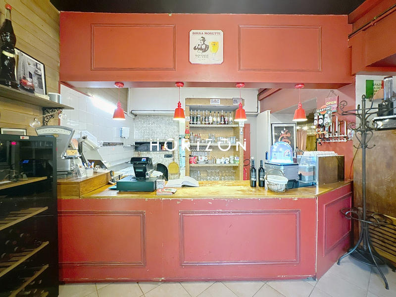 Local commercial - 170 m² - 3 pièces