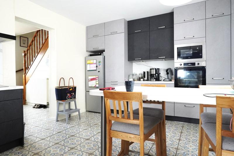 Maison - 196 m² - 7 pièces