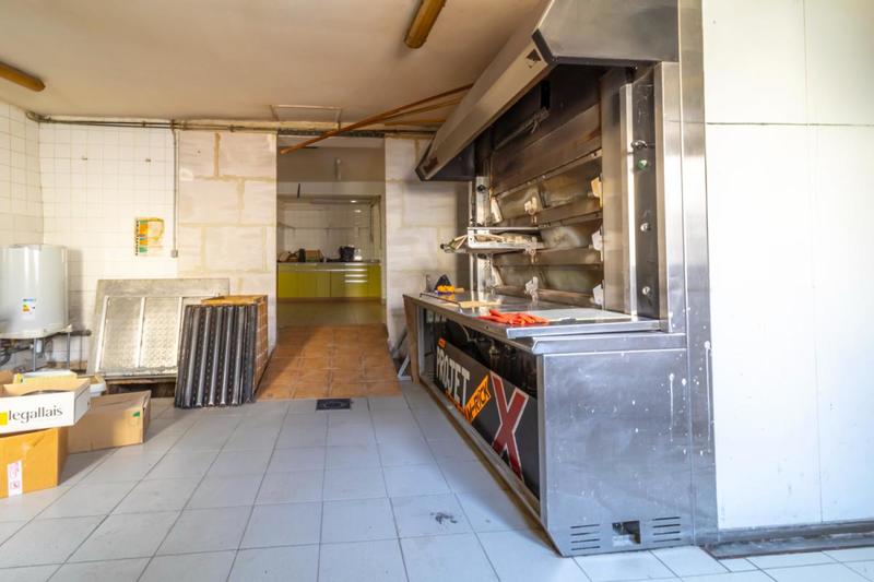 Maison - 170 m² - 8 pièces