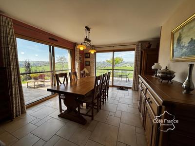 Villa - 142 m² - 5 pièces