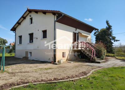 Maison - 100 m² - 6 pièces