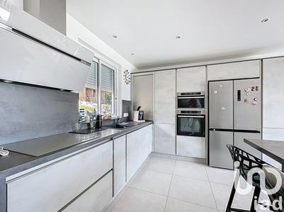 Maison - 150 m² - 6 pièces