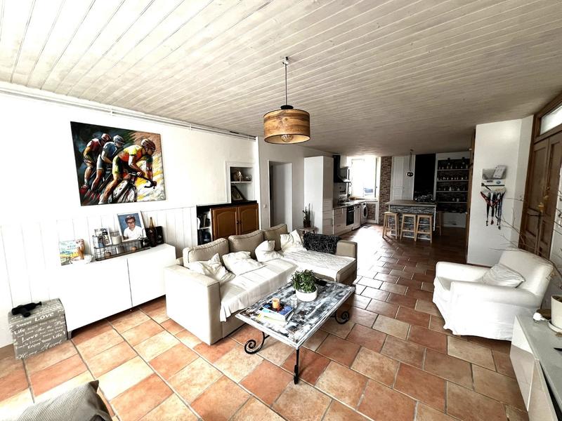 Appartement - 88 m² - 5 pièces