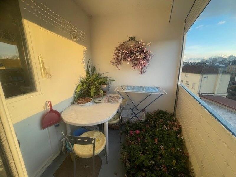 Appartement - 77 m² - 3 pièces