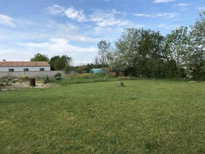Terrain constructible - 300 m²