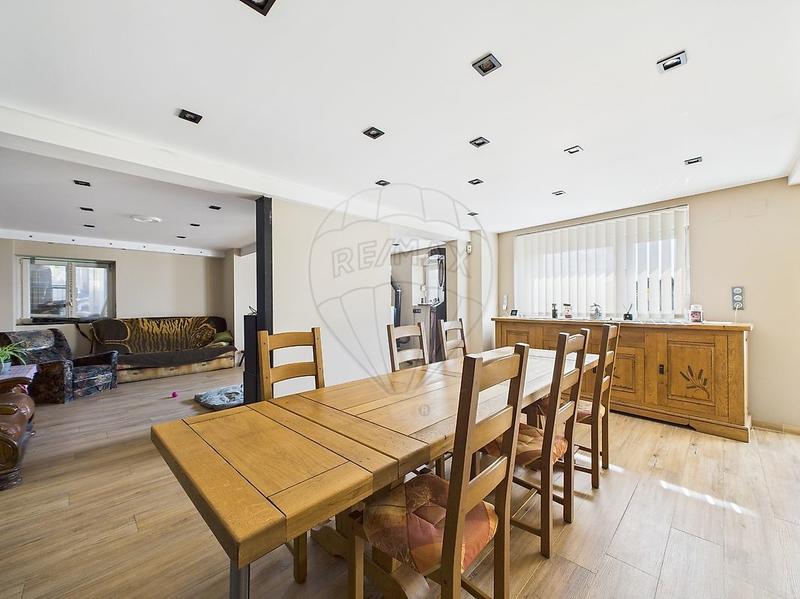 Immeuble - 203 m² - 6 pièces