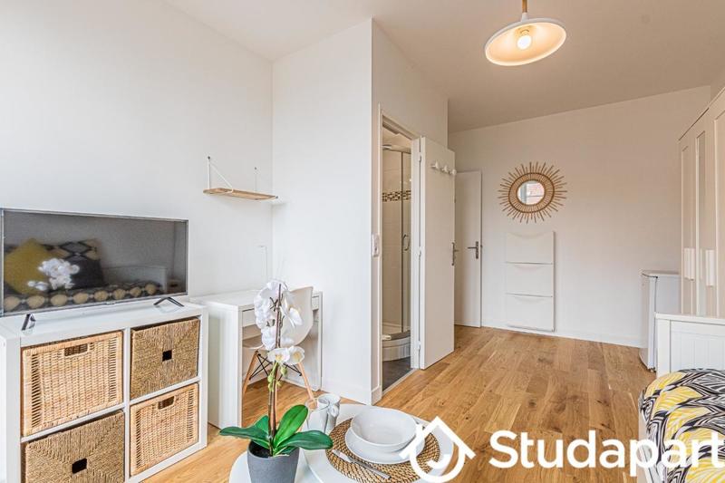 Chambre - 12 m² - 1 pièce