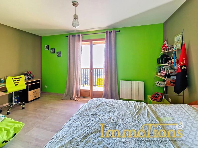 Maison - 160 m² - 7 pièces