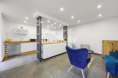 Appartement - 95 m² - 5 pièces