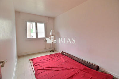 Appartement - 80 m² - 3 pièces