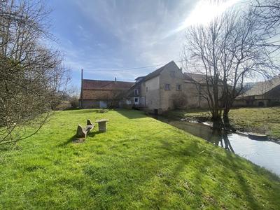 Maison traditionnelle - 128 m² - 5 pièces