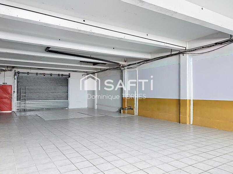 Local commercial - 125 m² - 1 pièce