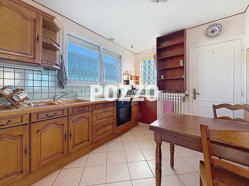 Maison - 95 m² - 6 pièces