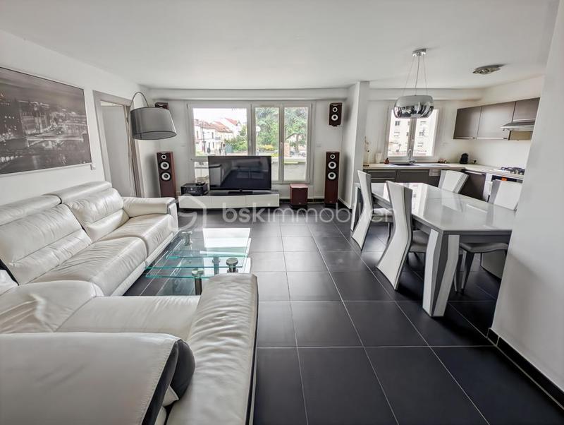 Appartement - 87 m² - 4 pièces