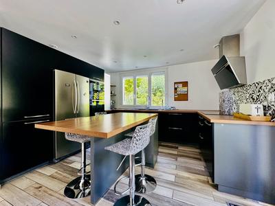 Villa - 220 m² - 10 pièces