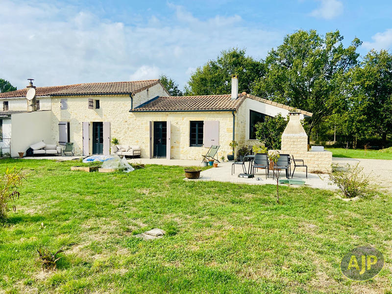 Maison - 155 m² - 5 pièces