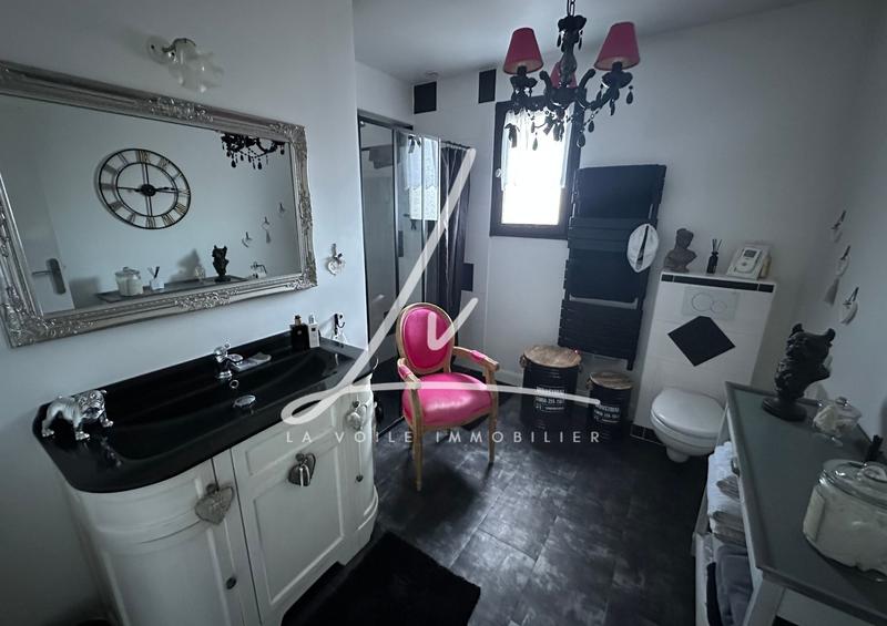 Maison - 115 m² - 7 pièces