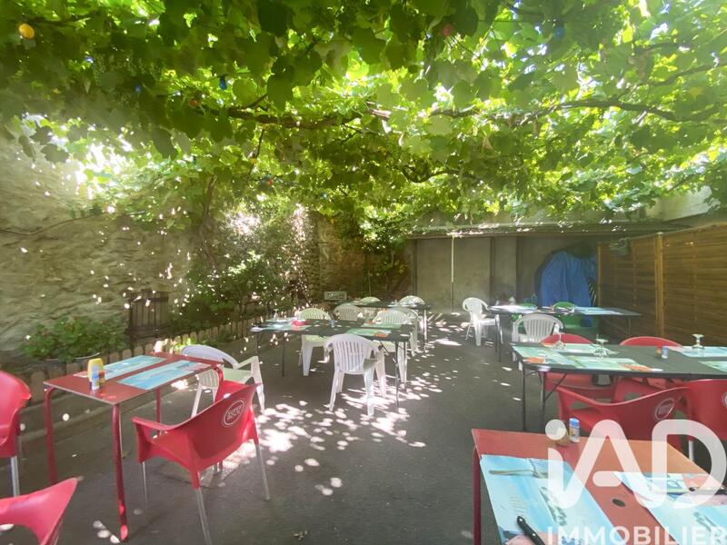 Local commercial - 240 m²