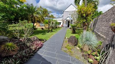 Villa - 236 m² - 6 pièces