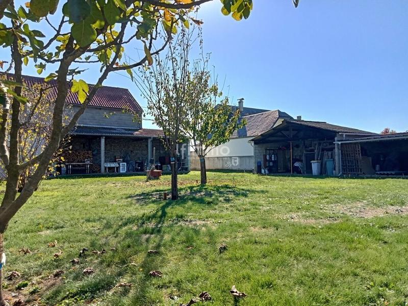 Maison - 216 m² - 6 pièces