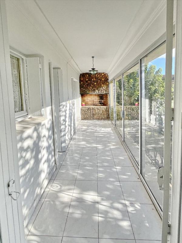 Maison - 182 m² - 7 pièces