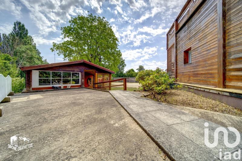 Maison - 453 m² - 14 pièces