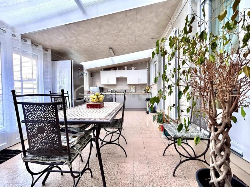 Maison - 101 m² - 6 pièces