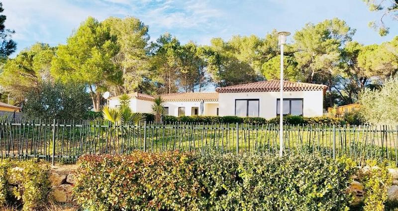 Villa - 208 m² - 4 pièces