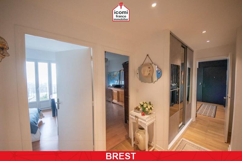 Appartement - 100 m² - 5 pièces