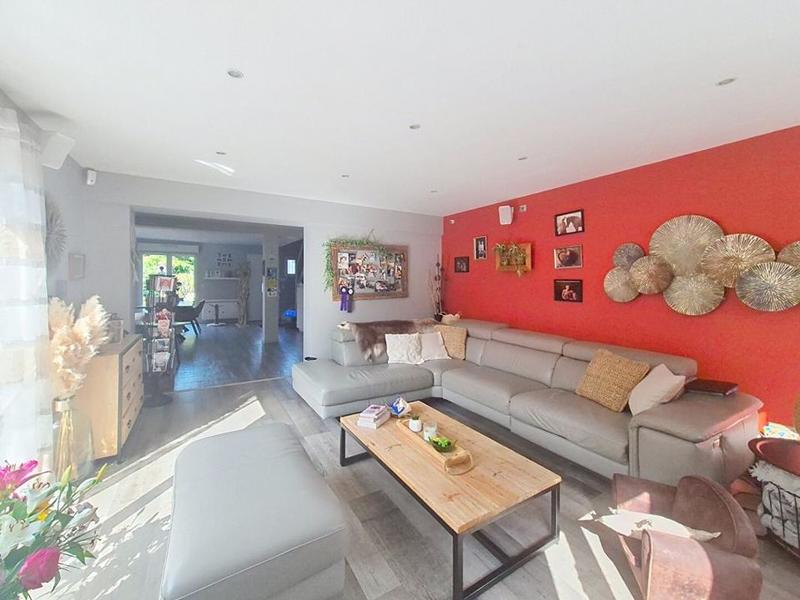 Maison - 182 m² - 8 pièces