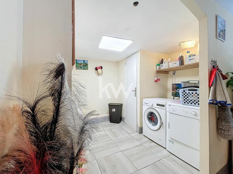 Maison traditionnelle - 127 m² - 6 pièces