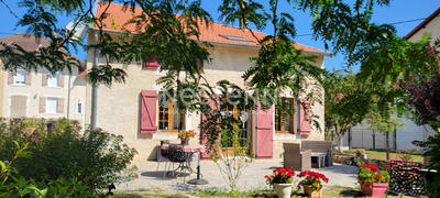 Maison - 180 m² - 6 pièces