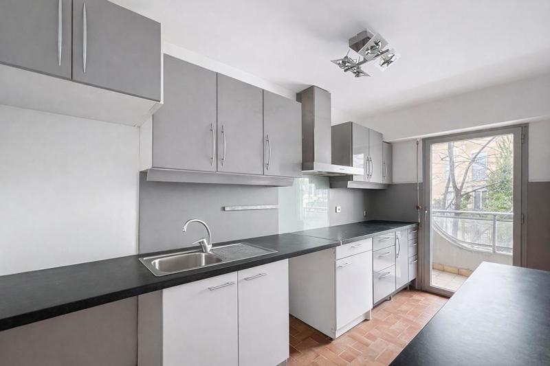 Appartement - 82 m² - 4 pièces